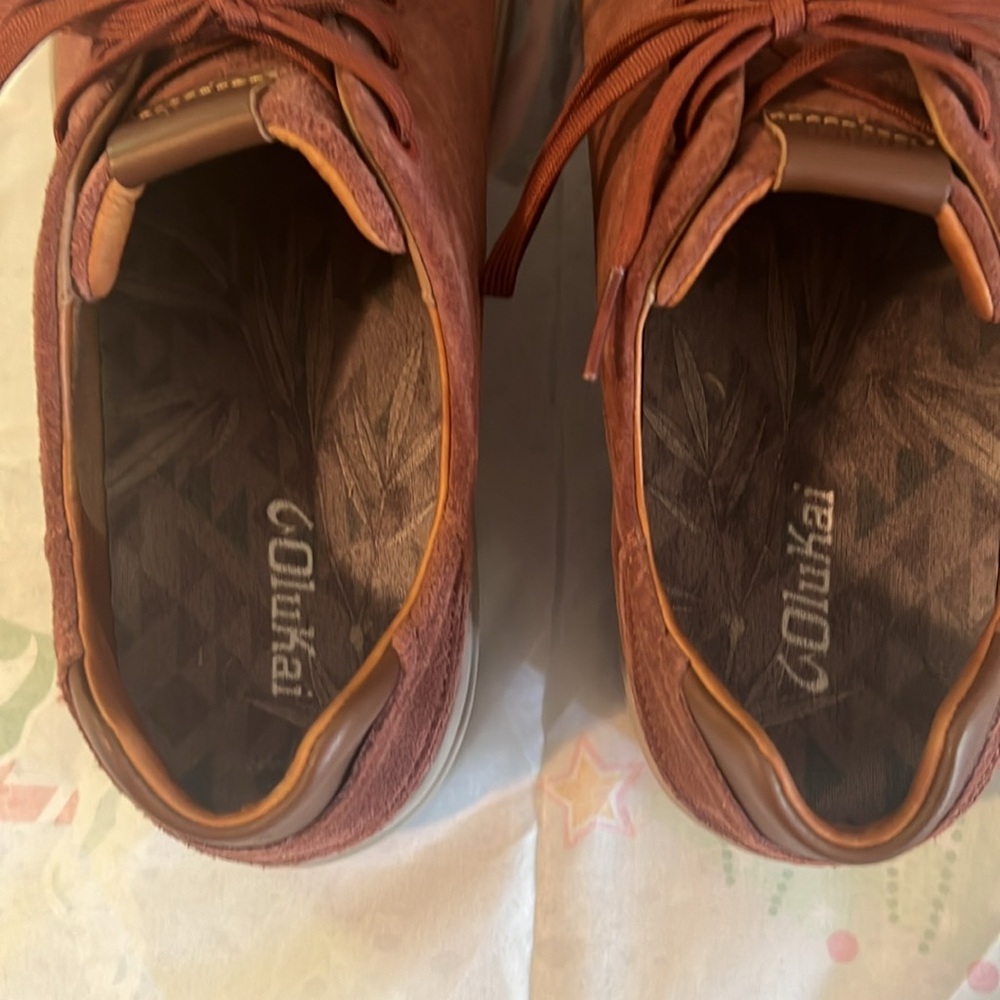 Like New OluKai Lae'ahi Li Kala Aloha Suede Sneaker Shoes Men's Sz 13M. - Picture 7 of 16